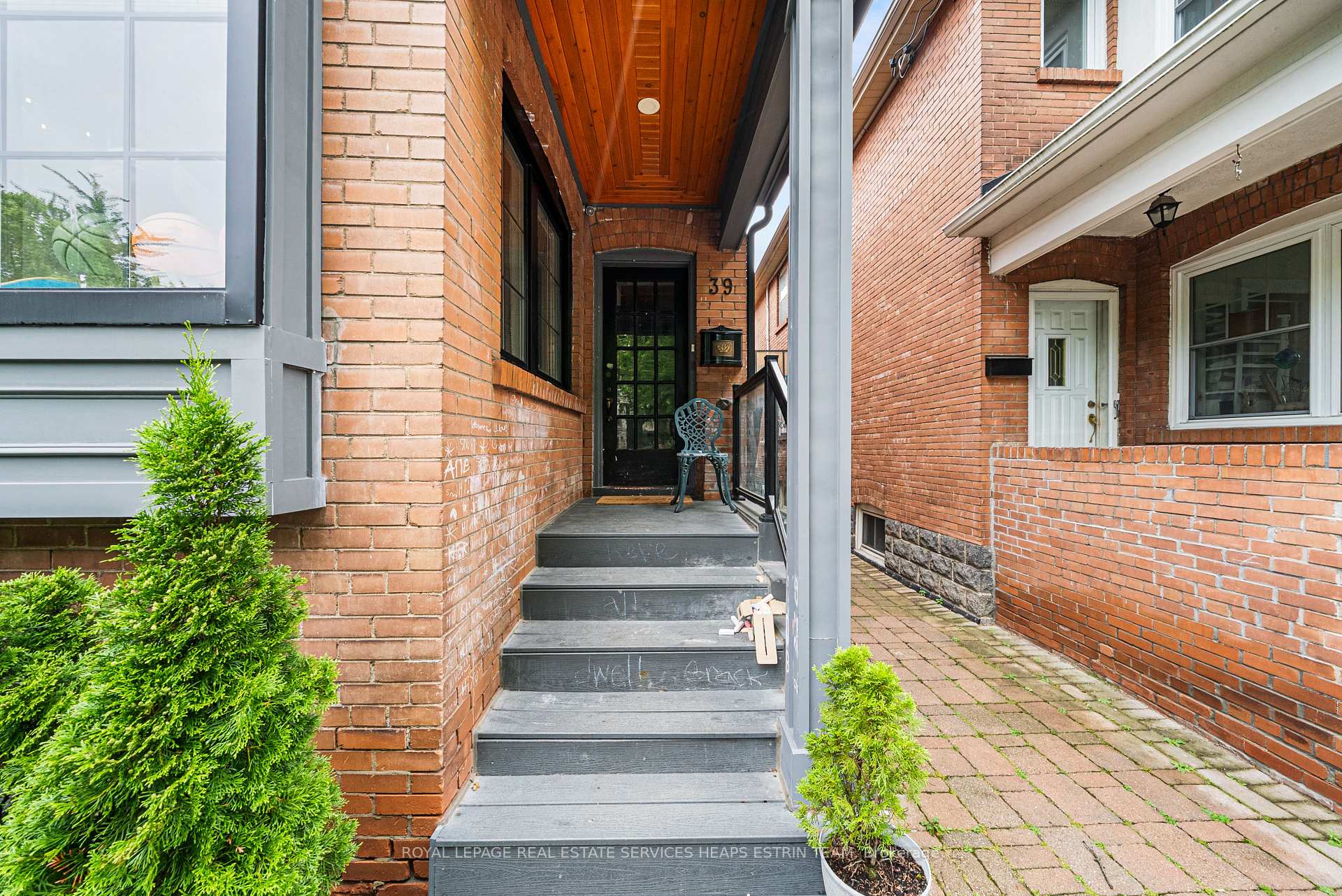 Photo 13 of 39 Standish Avenue, Toronto, Rosedale-Moore Park — HOMEH
