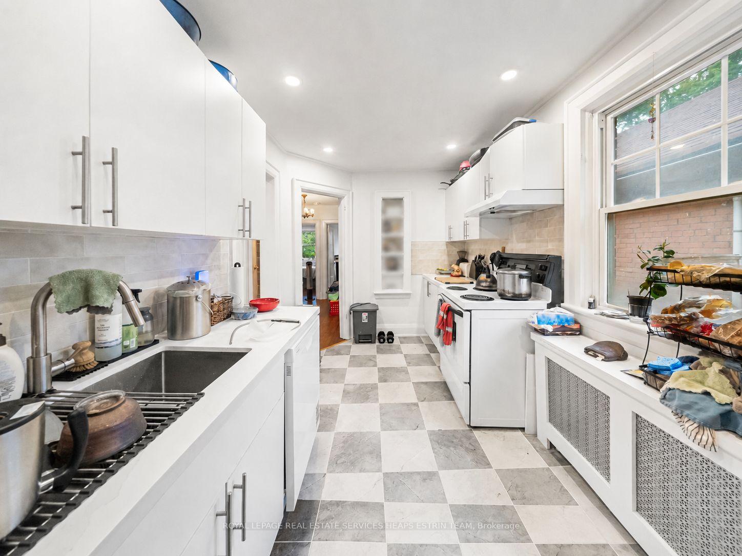 Photo 16 of 39 Standish Avenue, Toronto, Rosedale-Moore Park — HOMEH