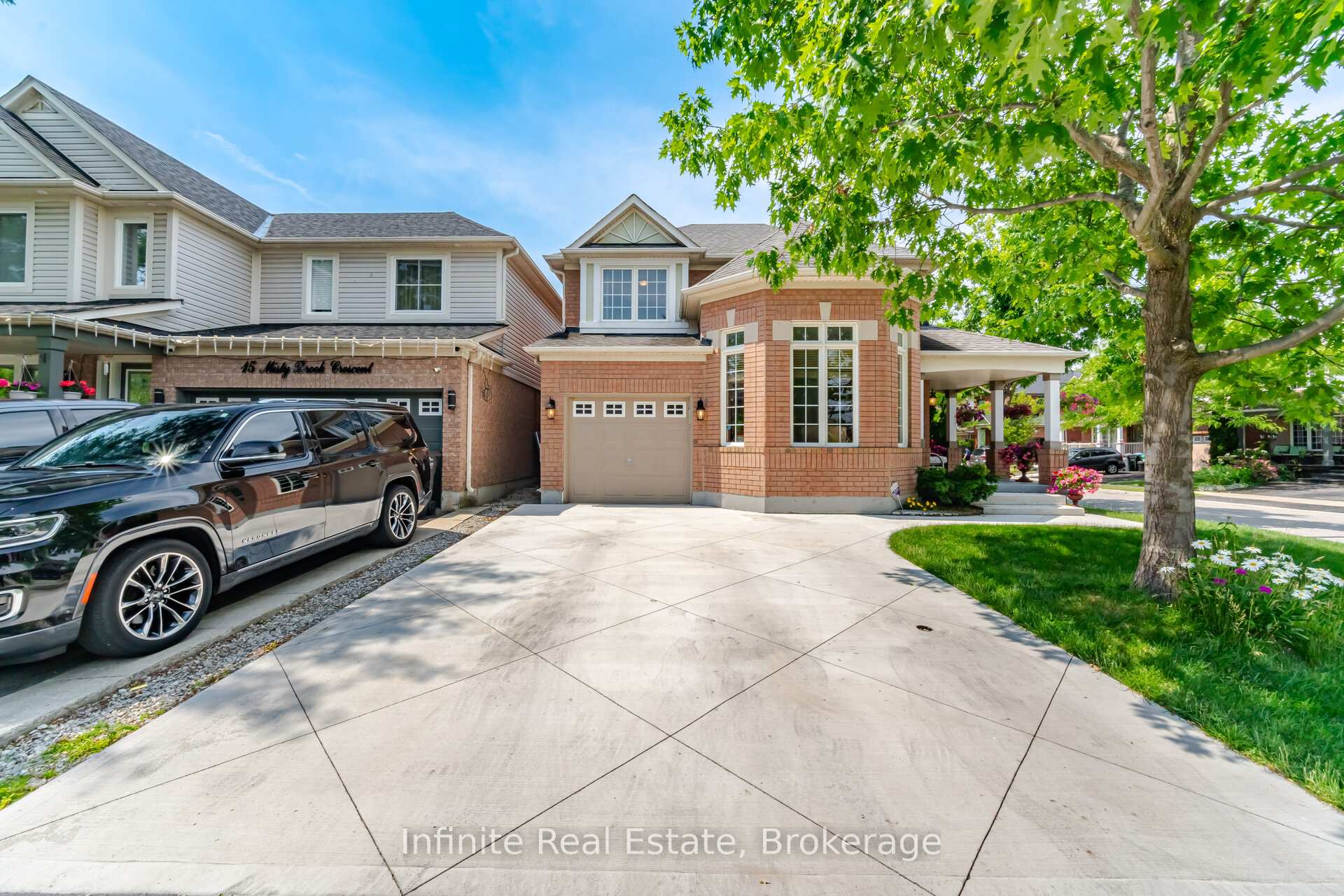 Photo 1 of 17 Mistybrook Crescent, Brampton, Fletcher's Meadow — HOMEH