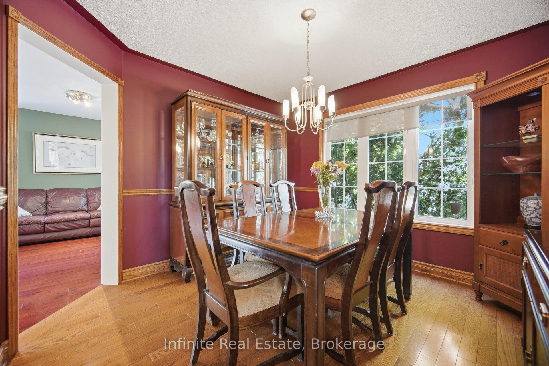 Photo 7 of 17 Mistybrook Crescent, Brampton, Fletcher's Meadow — HOMEH