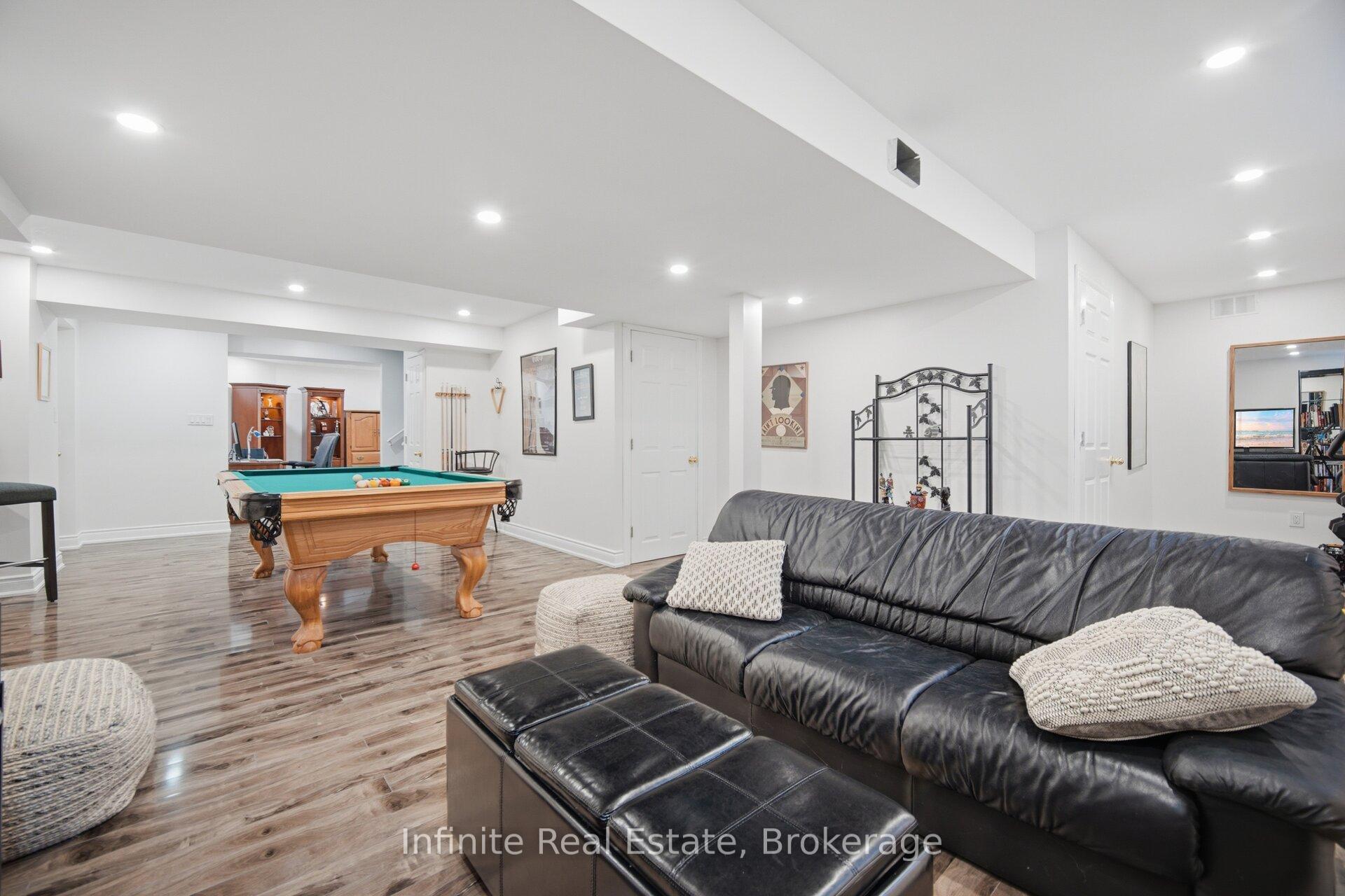 Photo 29 of 17 Mistybrook Crescent, Brampton, Fletcher's Meadow — HOMEH