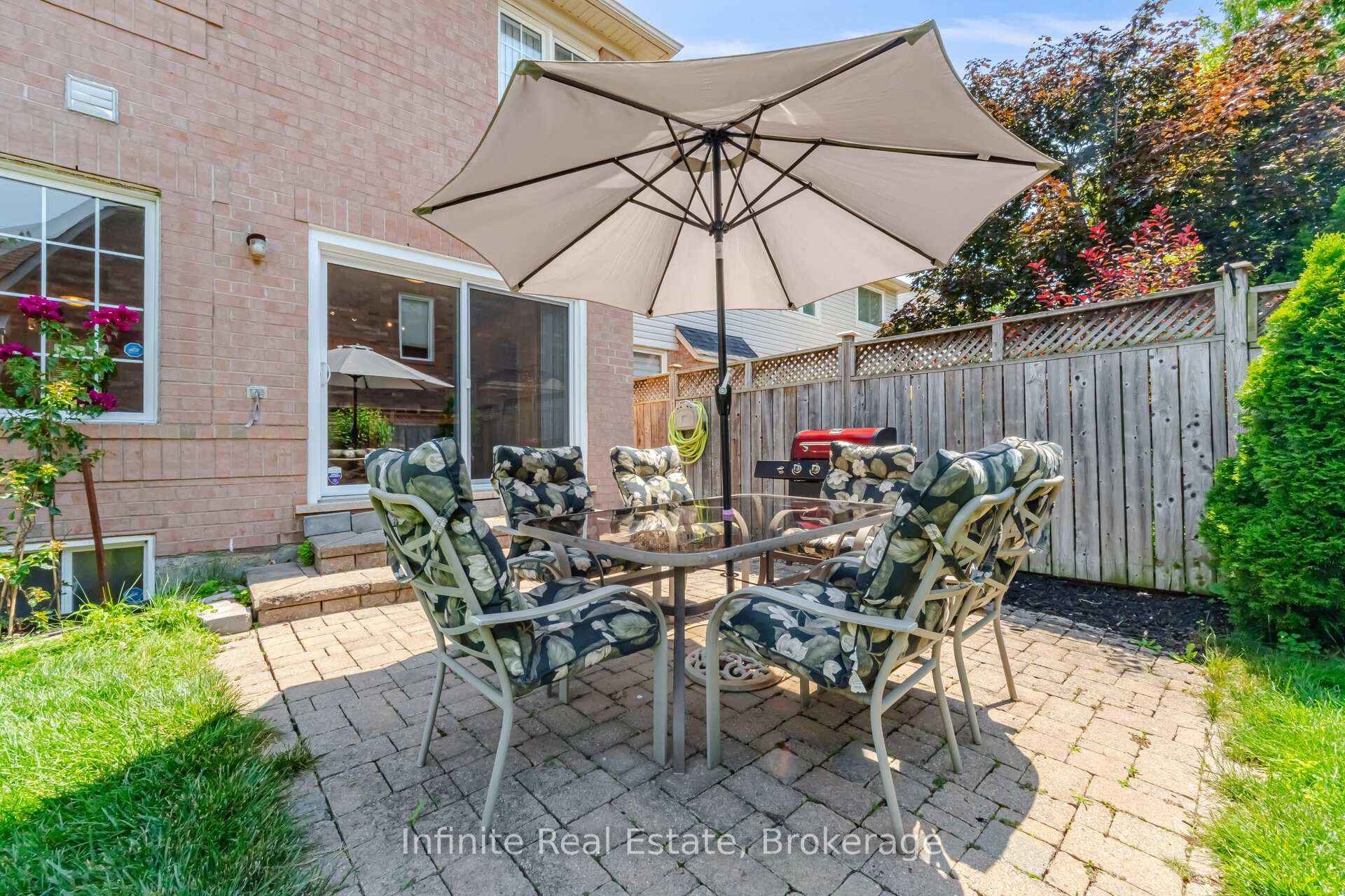 Photo 34 of 17 Mistybrook Crescent, Brampton, Fletcher's Meadow — HOMEH