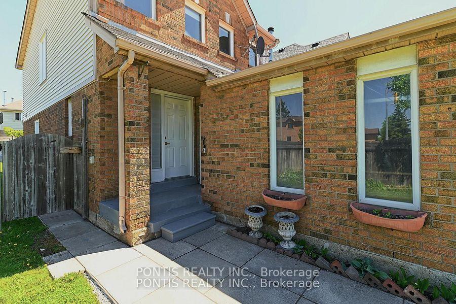 Photo 4 of 198 Moffatt Avenue, Brampton, Fletcher's West — HOMEH
