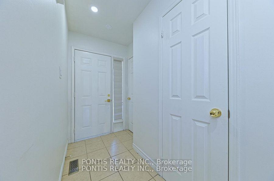 Photo 5 of 198 Moffatt Avenue, Brampton, Fletcher's West — HOMEH