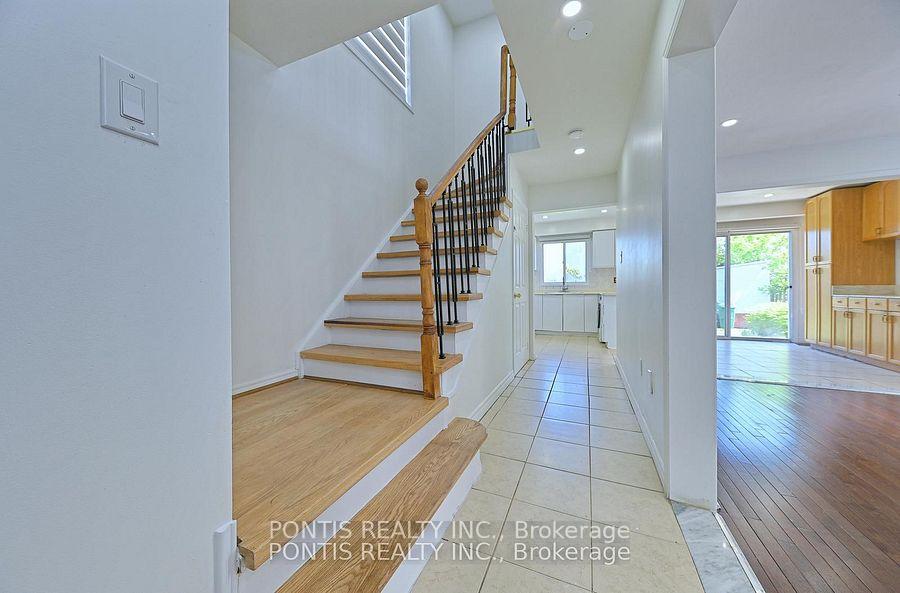 Photo 15 of 198 Moffatt Avenue, Brampton, Fletcher's West — HOMEH