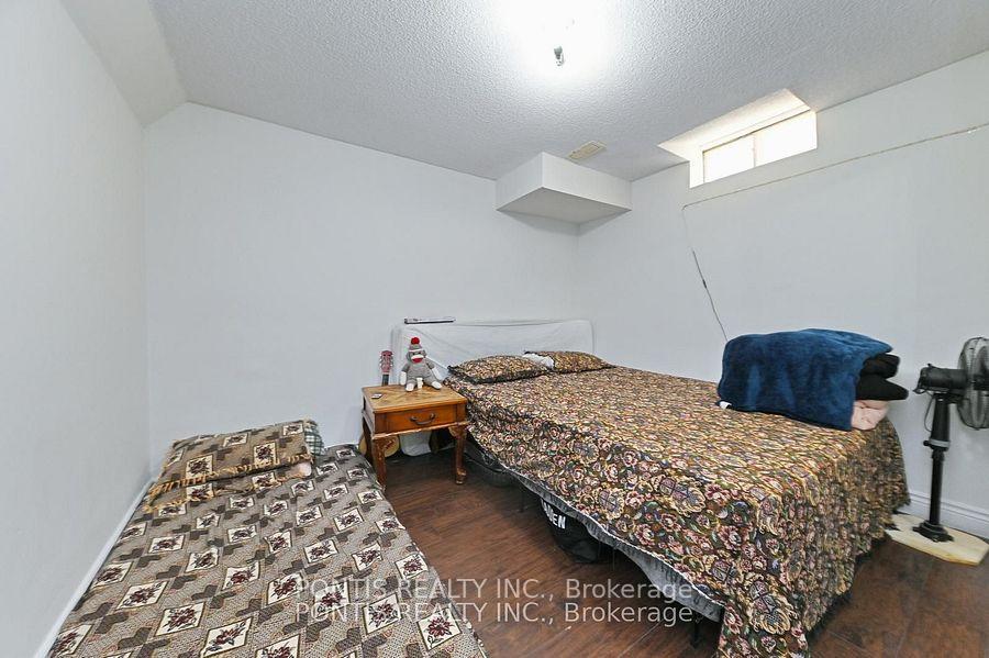 Photo 32 of 198 Moffatt Avenue, Brampton, Fletcher's West — HOMEH