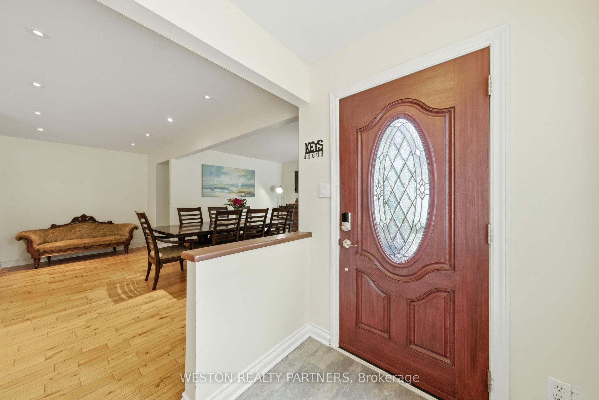 Photo 3 of 18 Ghent Street, St. Catharines, Vine/Linwell — HOMEH