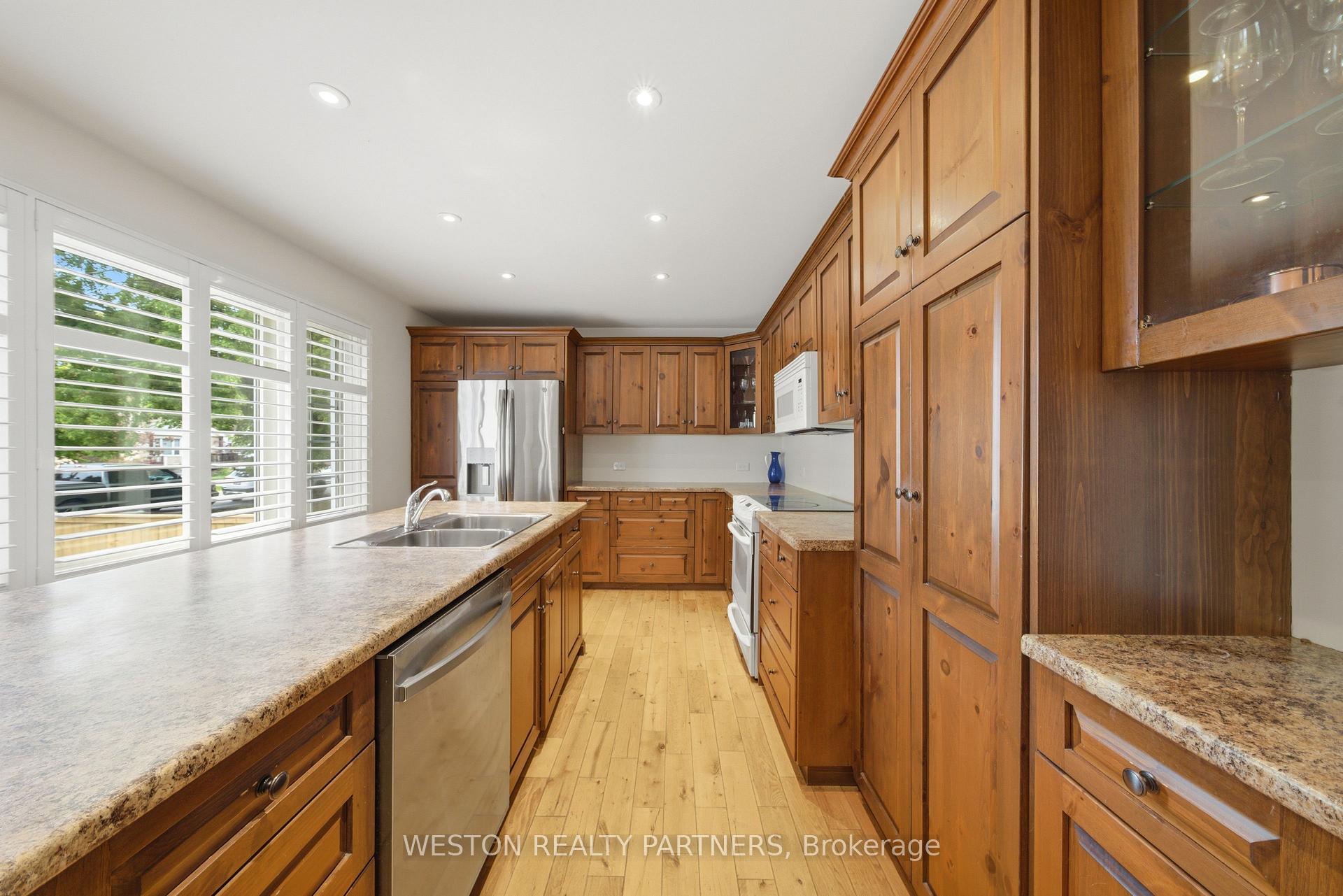 Photo 5 of 18 Ghent Street, St. Catharines, Vine/Linwell — HOMEH