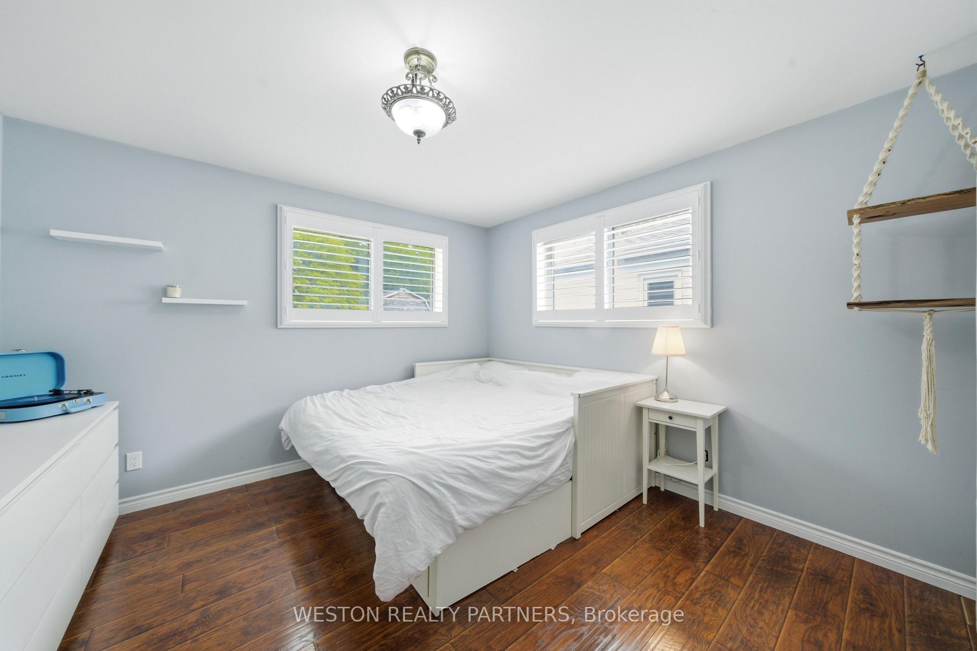 Photo 11 of 18 Ghent Street, St. Catharines, Vine/Linwell — HOMEH