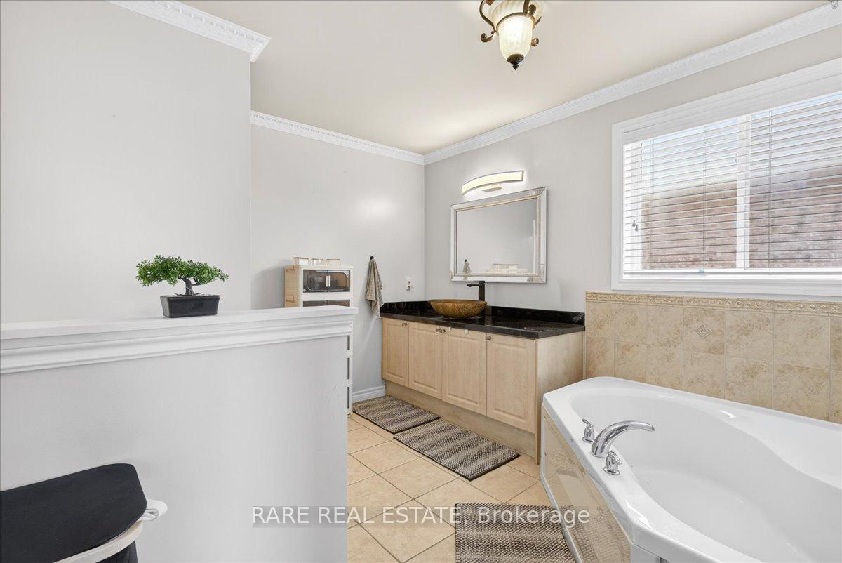 Photo 46 of 7 Michelle Drive, Barrie, Painswick South — HOMEH
