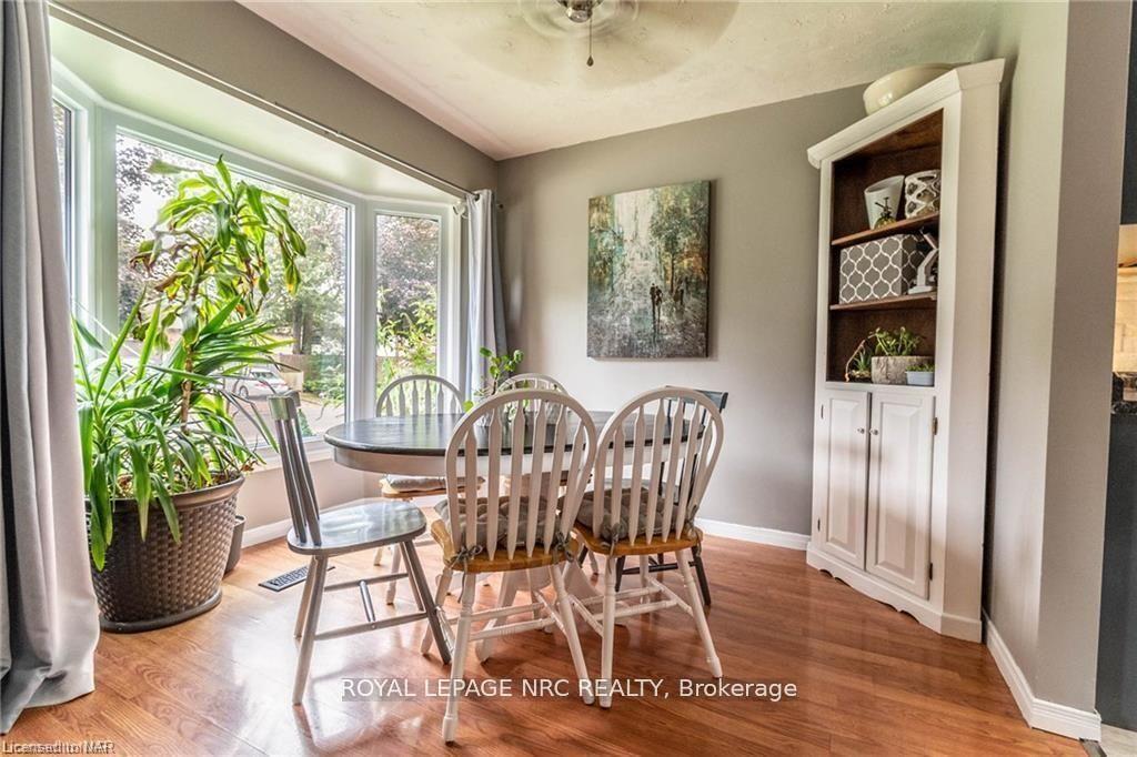 Photo 4 of 6285 Delta Drive, Niagara Falls, West Wood — HOMEH