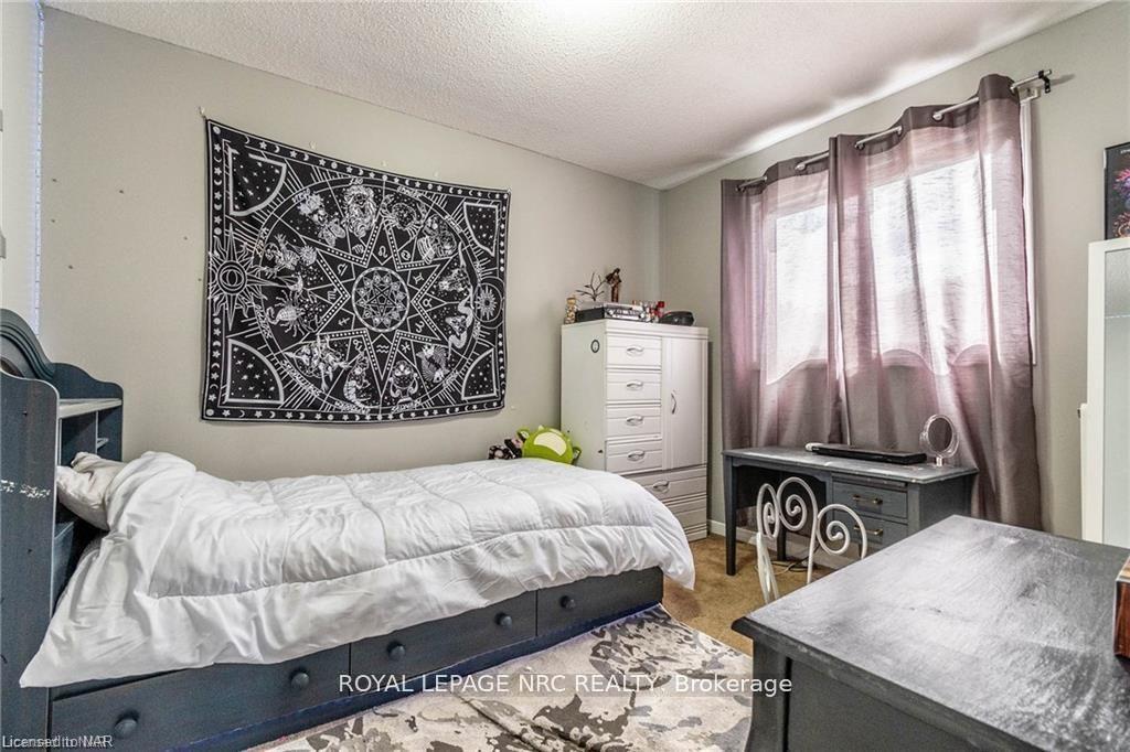 Photo 8 of 6285 Delta Drive, Niagara Falls, West Wood — HOMEH