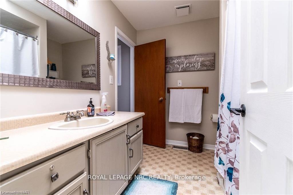 Photo 9 of 6285 Delta Drive, Niagara Falls, West Wood — HOMEH