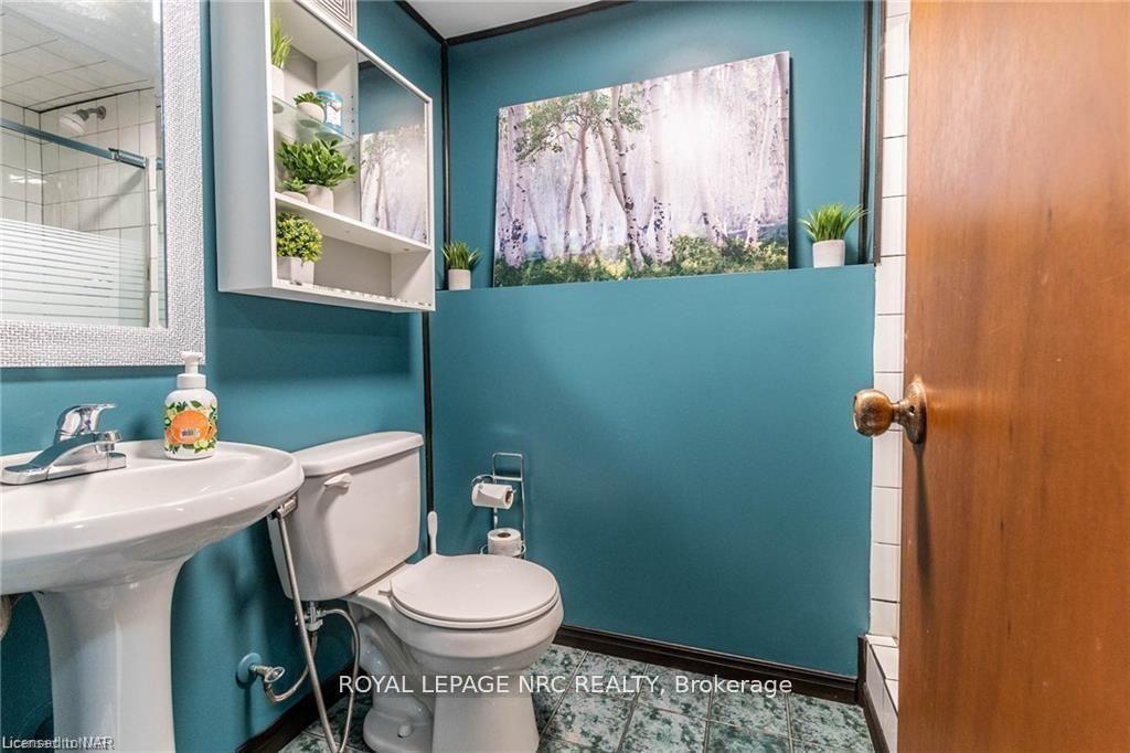 Photo 12 of 6285 Delta Drive, Niagara Falls, West Wood — HOMEH