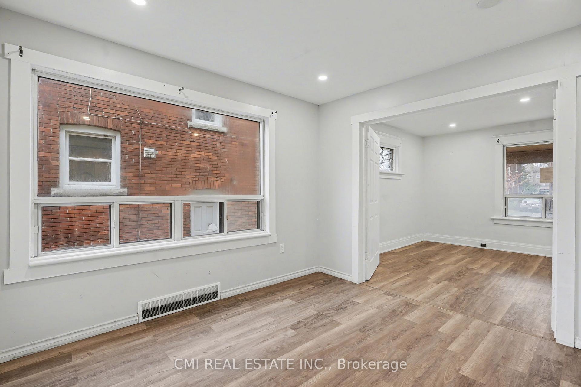 Photo 4 of 4824 Fourth Avenue, Niagara Falls, Cherrywood — HOMEH