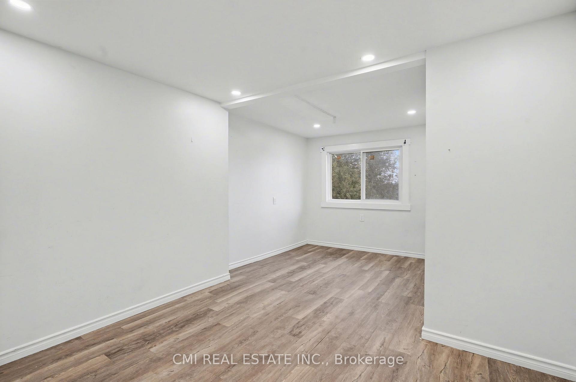 Photo 22 of 4824 Fourth Avenue, Niagara Falls, Cherrywood — HOMEH