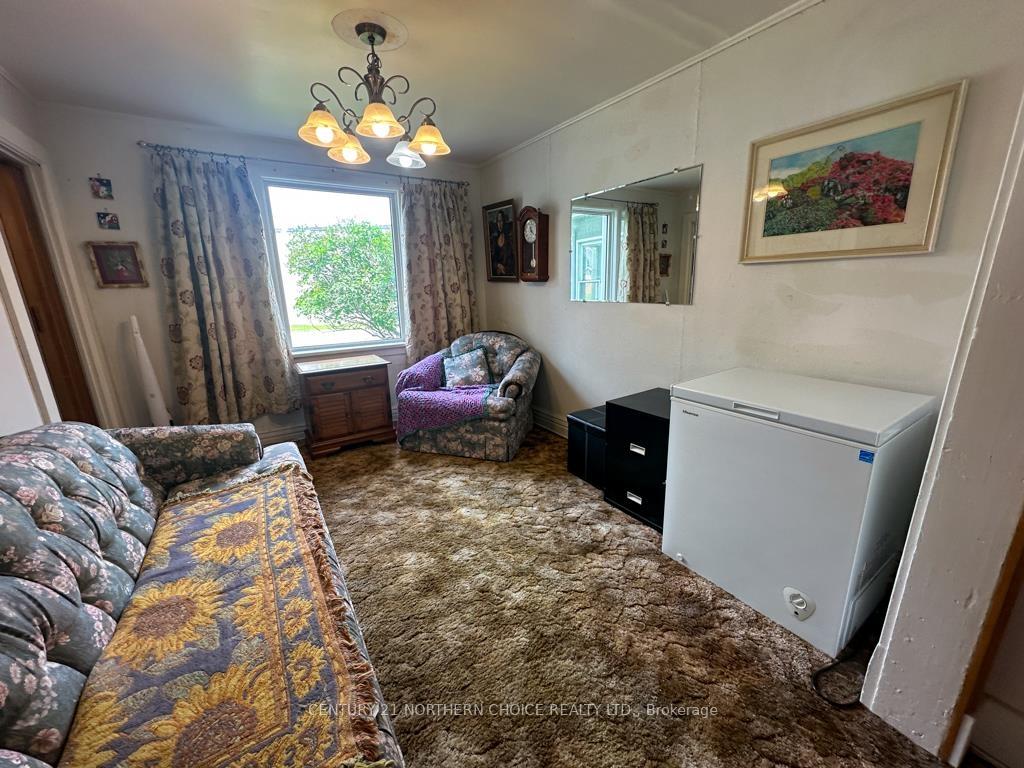 Photo 15 of 115 Eighth Avenue S, Kenora, Central — HOMEH