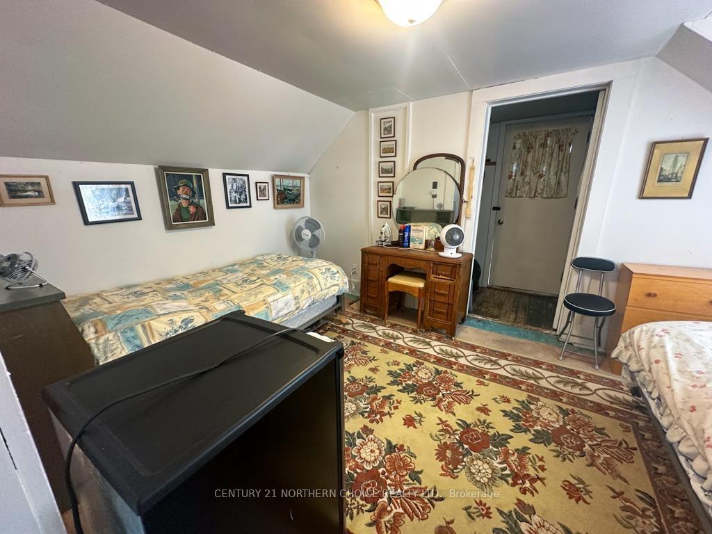 Photo 20 of 115 Eighth Avenue S, Kenora, Central — HOMEH
