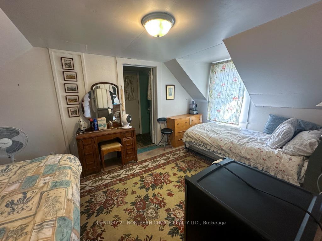 Photo 21 of 115 Eighth Avenue S, Kenora, Central — HOMEH
