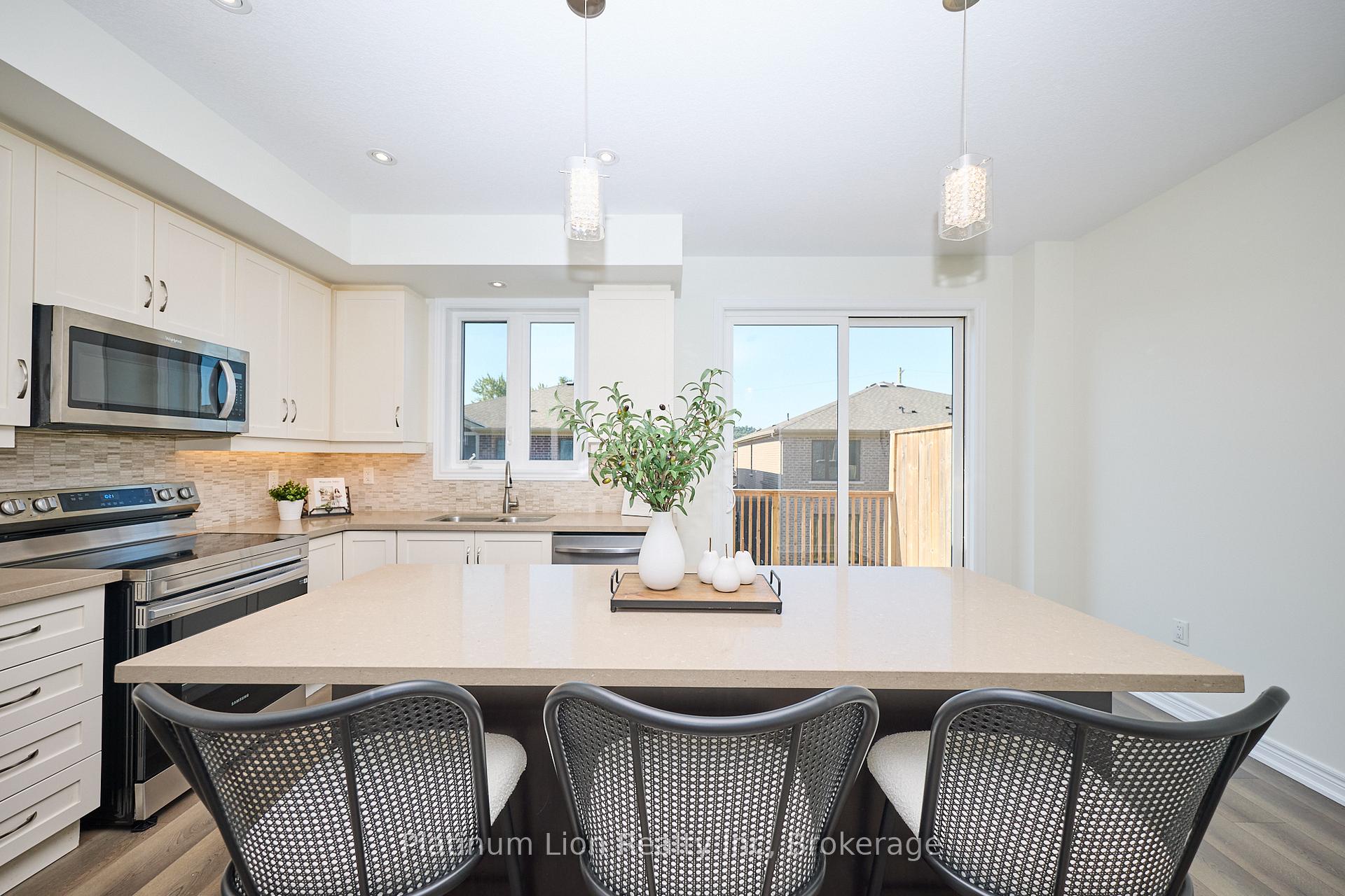 Photo 12 of Unit 54, 288 Glover Road, Hamilton, Fruitland — HOMEH