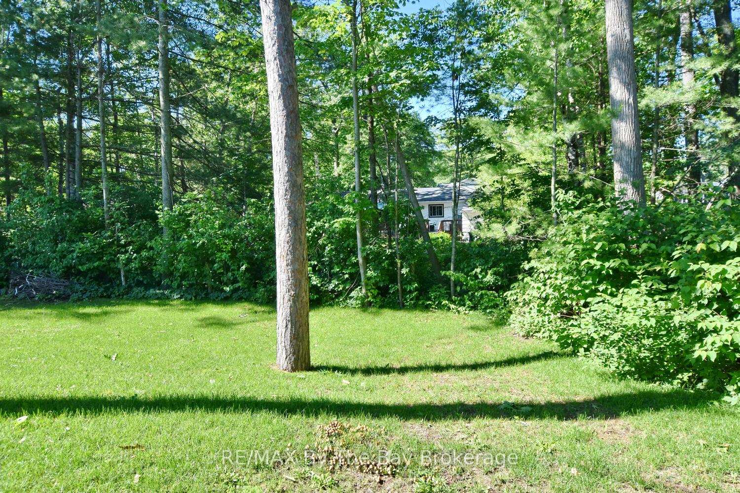 Photo 43 of 16 Caribbean Drive, Wasaga Beach — HOMEH