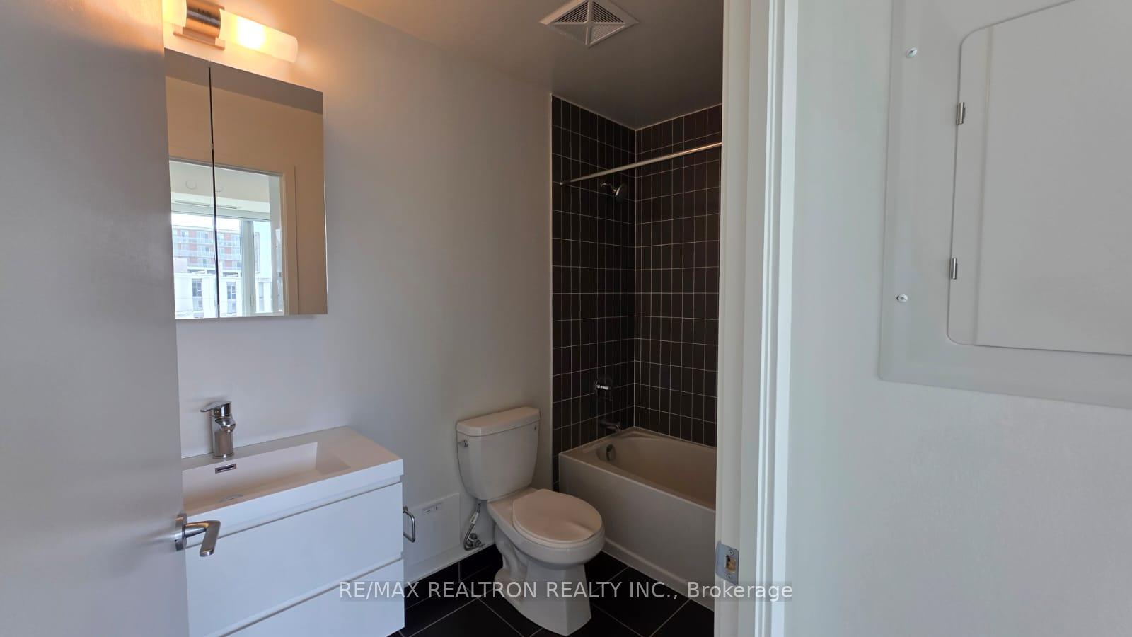 Photo 11 of Unit 1402, 38 Andre De Grasse Street, Markham, Unionville — HOMEH