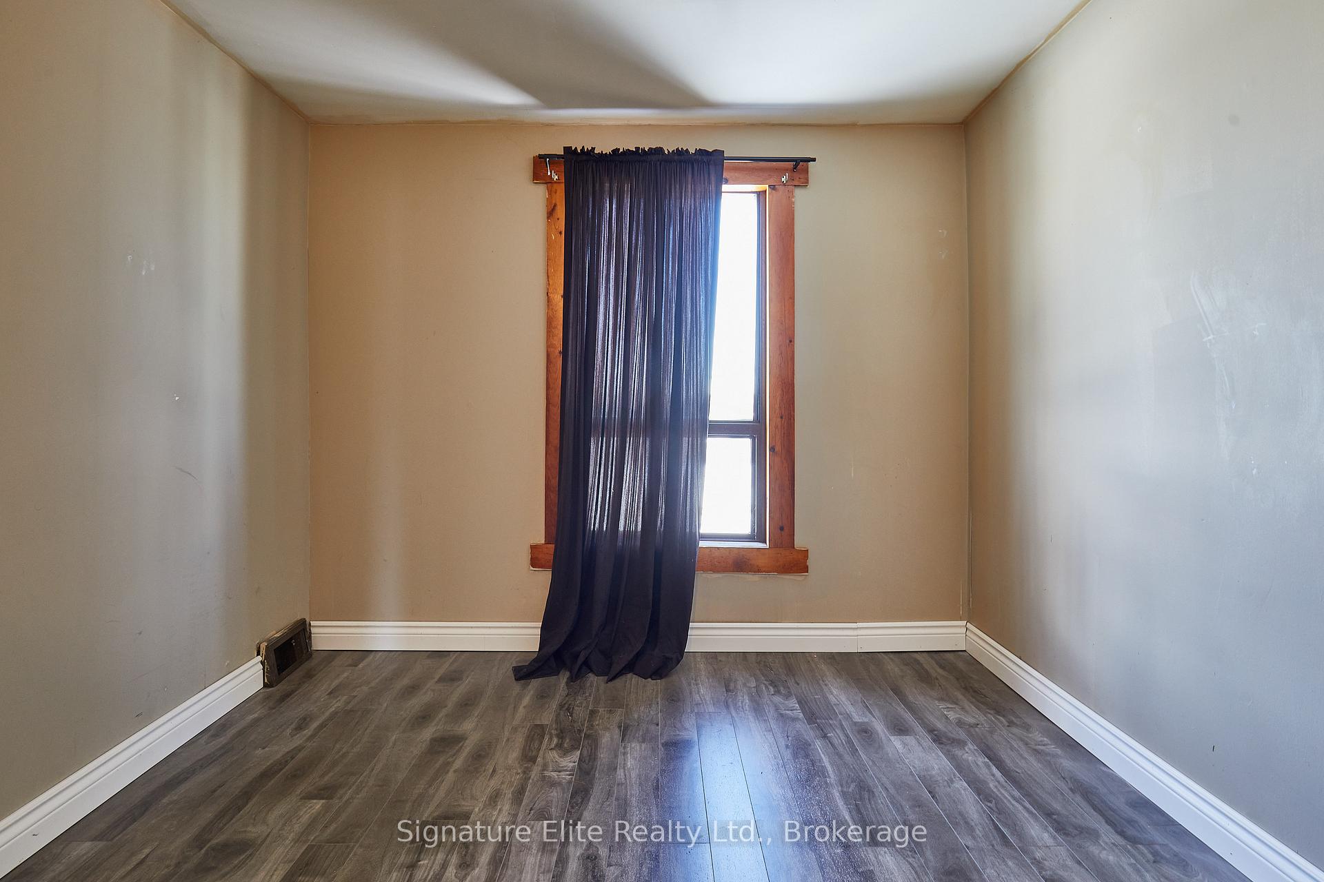 Photo 14 of 224 Old Weston Road, Toronto, Weston-Pellam Park — HOMEH