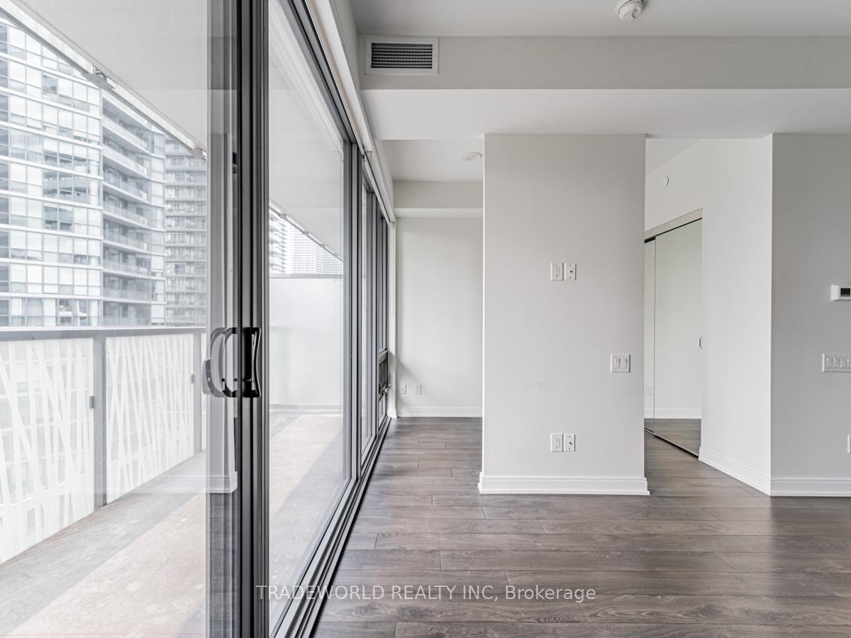 Photo 14 of Unit 1004, 50 Charles Street E, Toronto, Church-Yonge Corridor — HOMEH