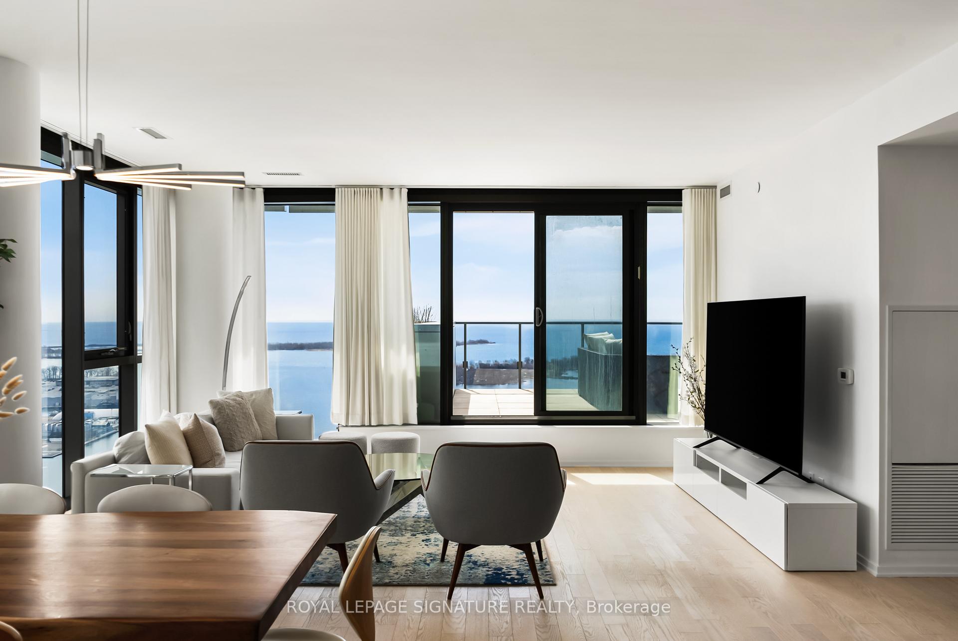 Photo 8 of Unit 4304, 16 Bonnycastle Street, Toronto, Waterfront Communities — HOMEH