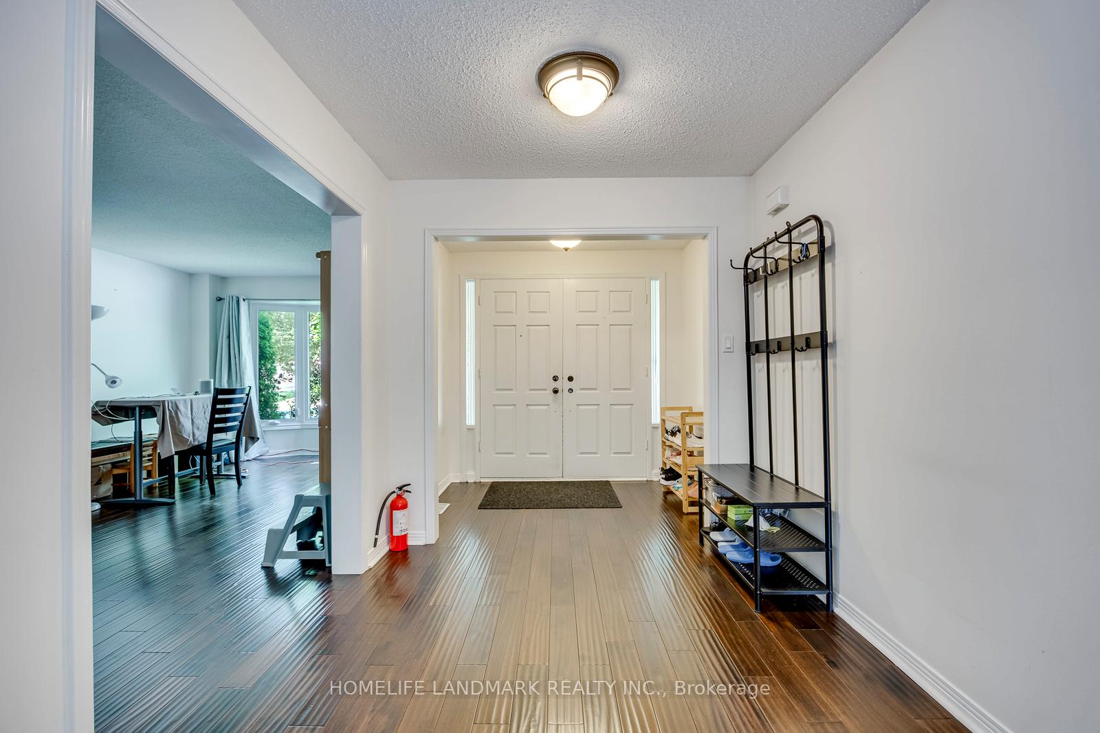 Photo 3 of 1237 Beechgrove Crescent, Oakville, Glen Abbey — HOMEH