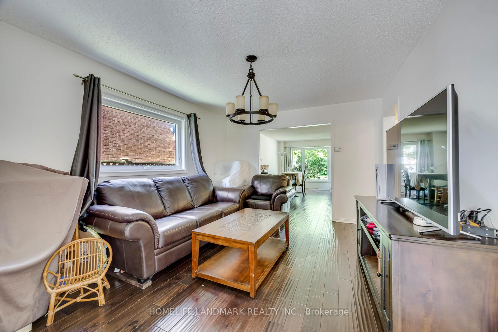 Photo 7 of 1237 Beechgrove Crescent, Oakville, Glen Abbey — HOMEH