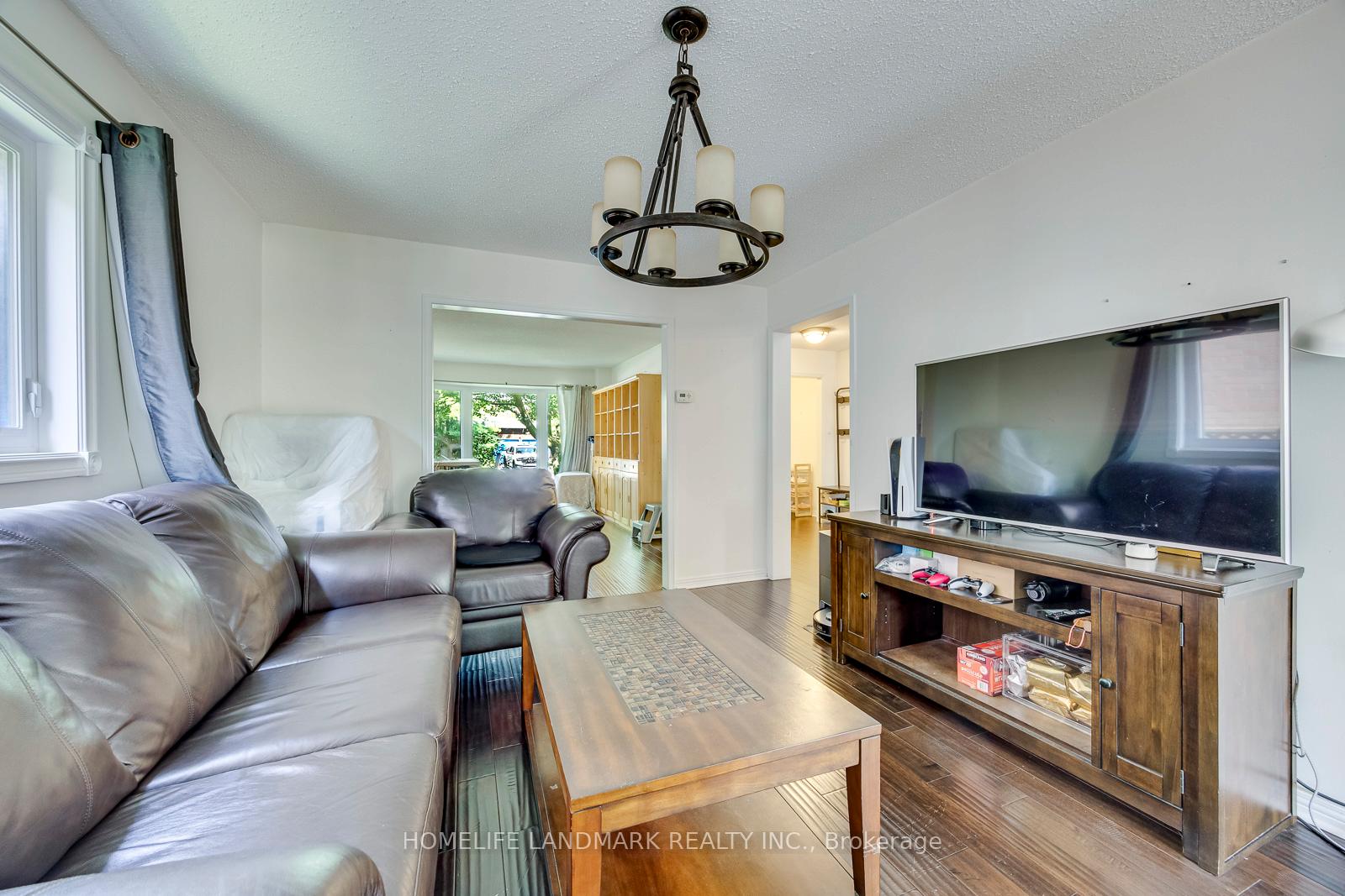 Photo 8 of 1237 Beechgrove Crescent, Oakville, Glen Abbey — HOMEH