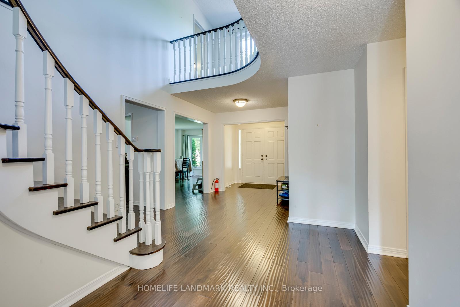 Photo 9 of 1237 Beechgrove Crescent, Oakville, Glen Abbey — HOMEH