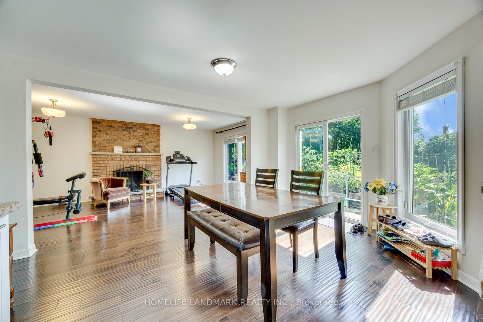 Photo 13 of 1237 Beechgrove Crescent, Oakville, Glen Abbey — HOMEH