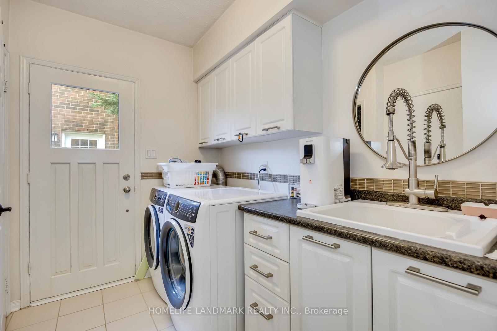 Photo 17 of 1237 Beechgrove Crescent, Oakville, Glen Abbey — HOMEH