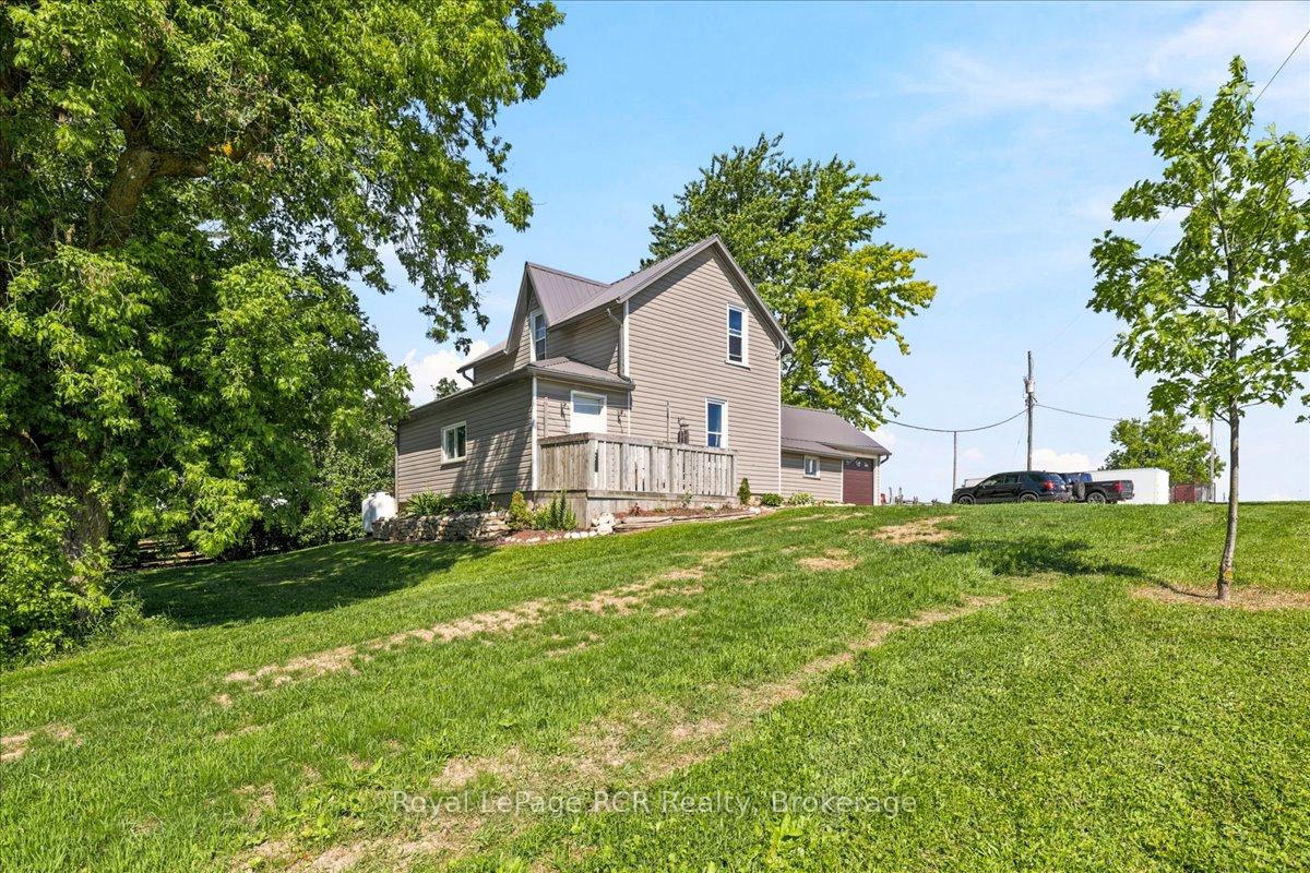 Photo 4 of 7458 Side Road 3 E, Wellington North, Rural Wellington North — HOMEH