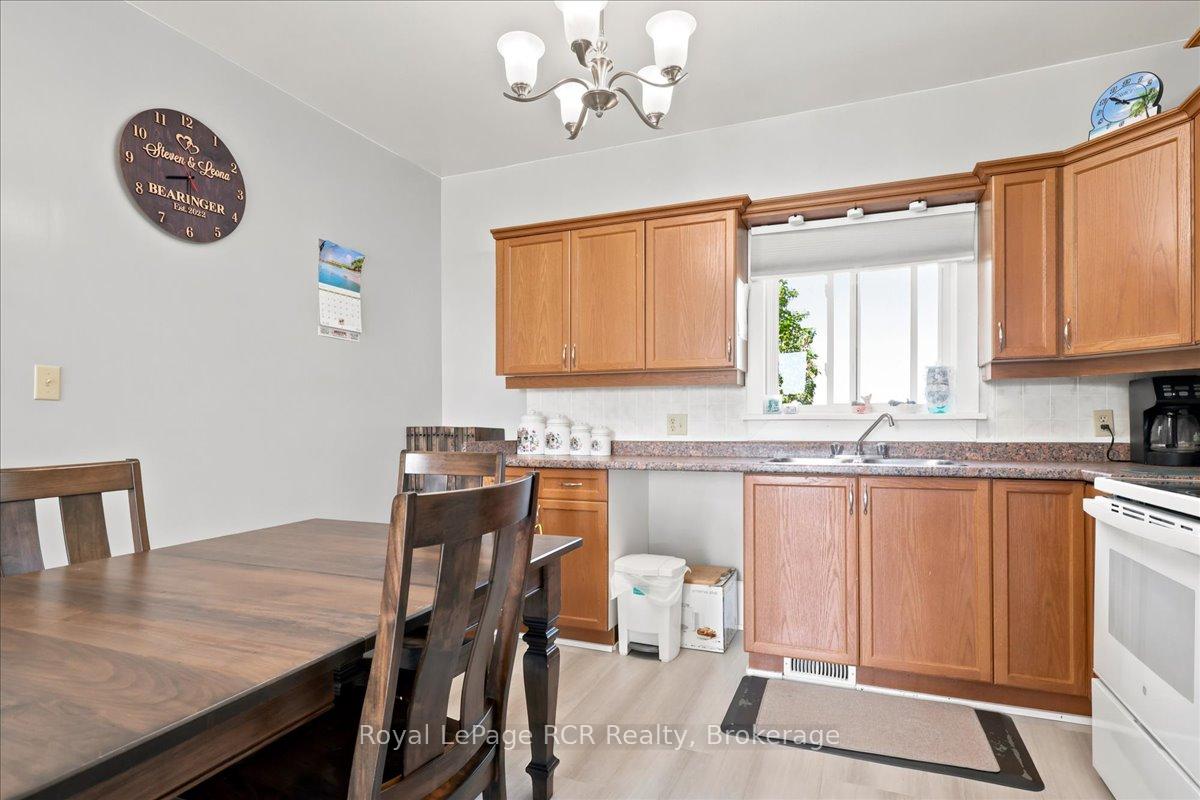 Photo 13 of 7458 Side Road 3 E, Wellington North, Rural Wellington North — HOMEH