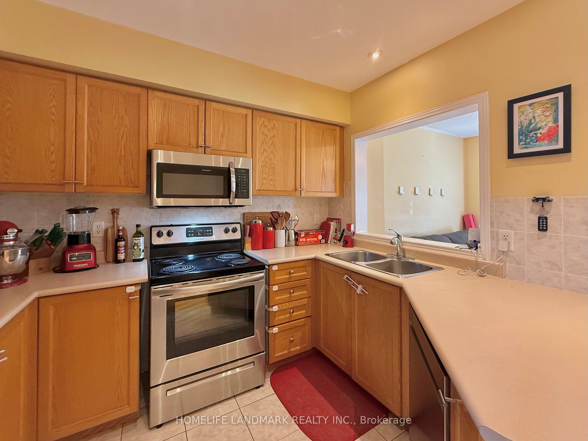 Photo 11 of 45 Carrillo Street, Vaughan, Vellore Village — HOMEH
