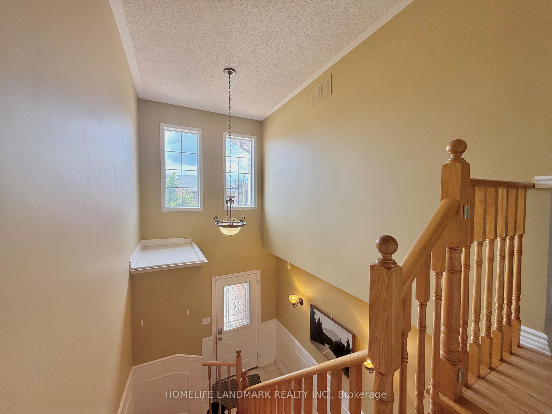 Photo 12 of 45 Carrillo Street, Vaughan, Vellore Village — HOMEH