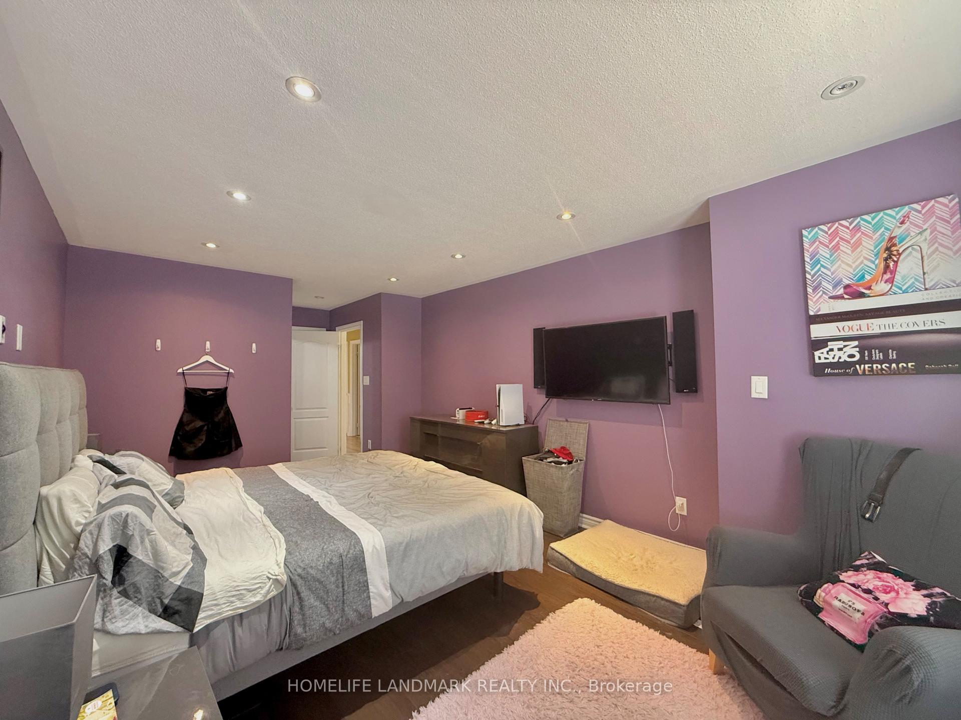 Photo 14 of 45 Carrillo Street, Vaughan, Vellore Village — HOMEH