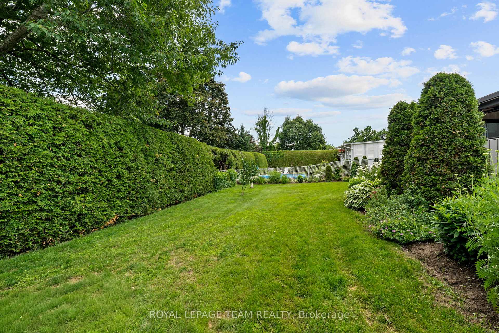 Photo 40 of 22 Barrhaven Crescent, Ottawa, Barrhaven - Pheasant Run — HOMEH