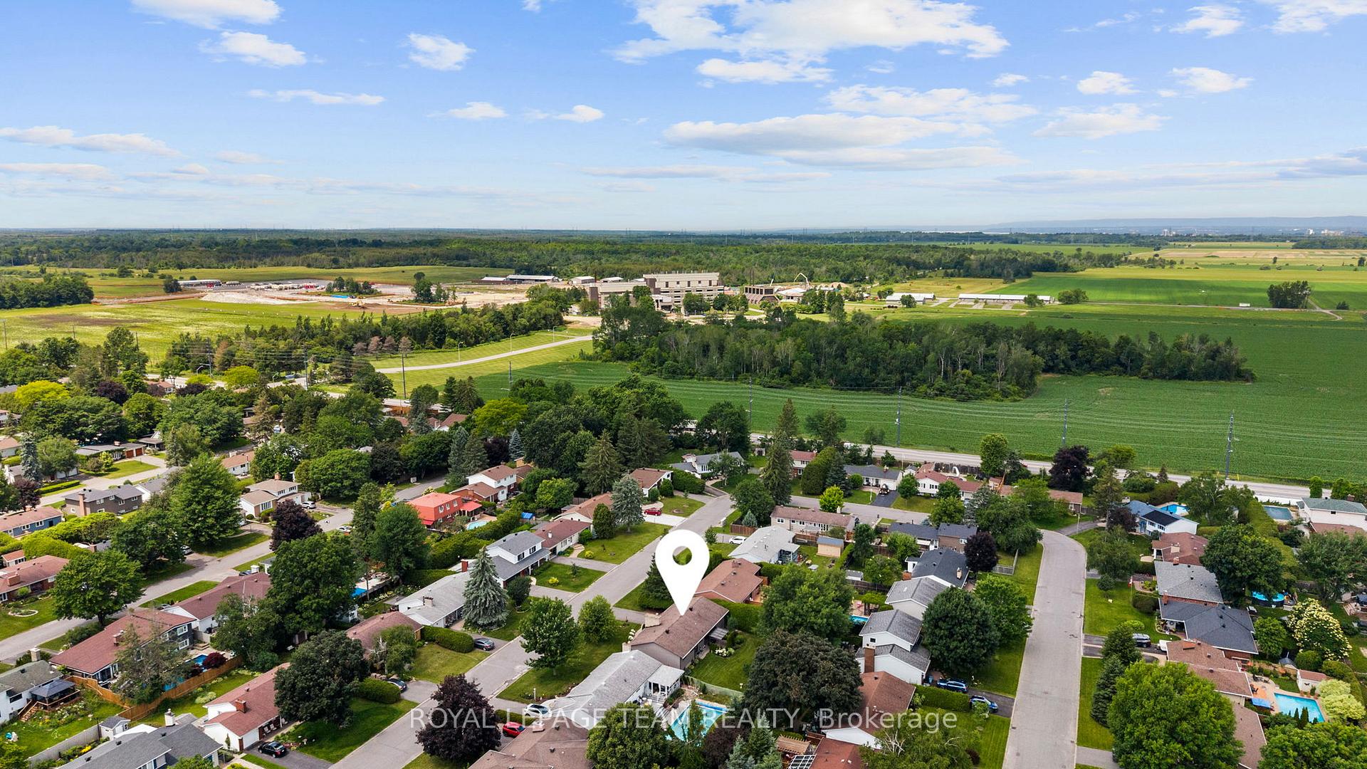 Photo 48 of 22 Barrhaven Crescent, Ottawa, Barrhaven - Pheasant Run — HOMEH
