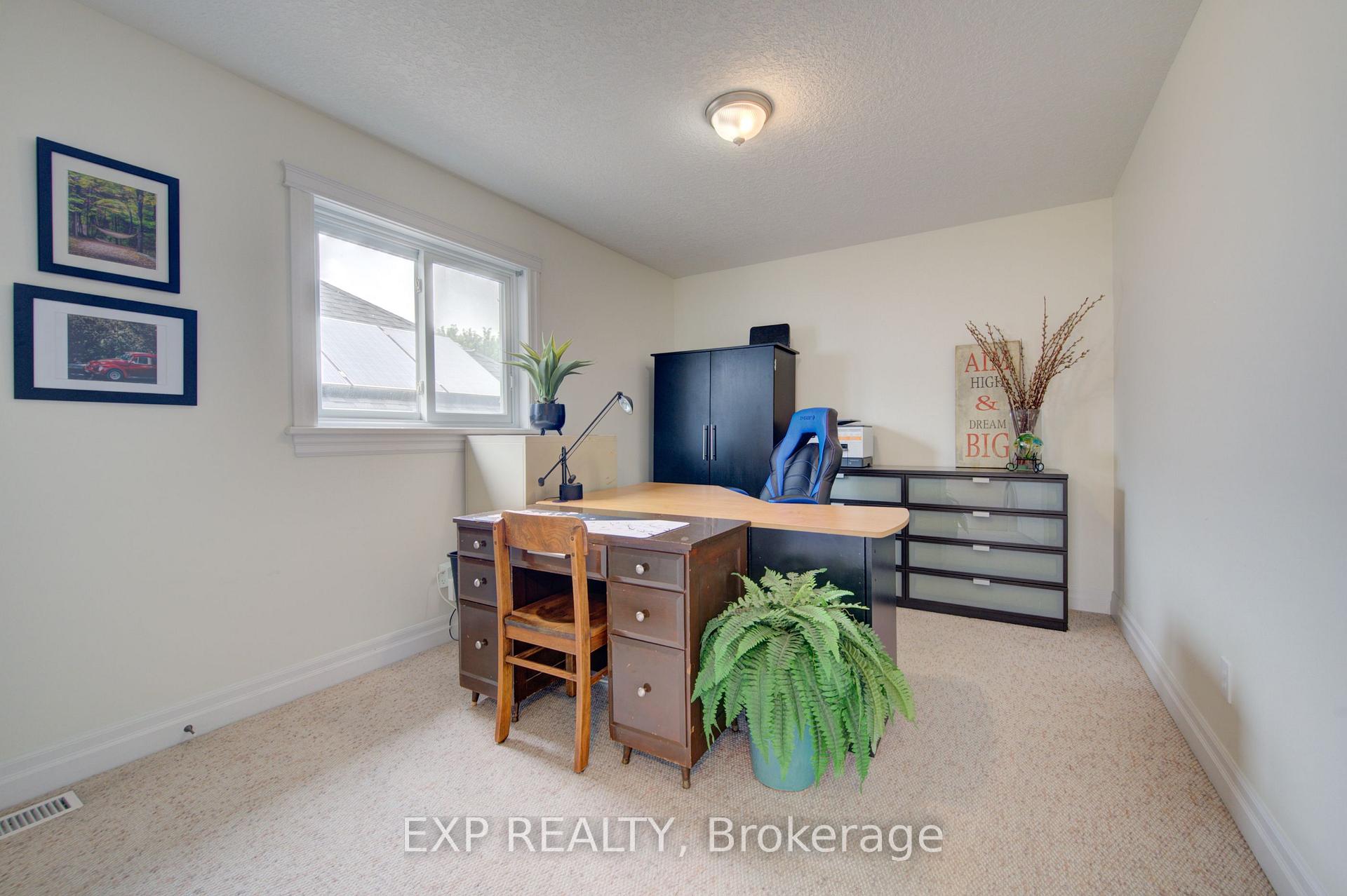 Photo 21 of 19 Bridleridge Street, Kitchener, Doon South — HOMEH