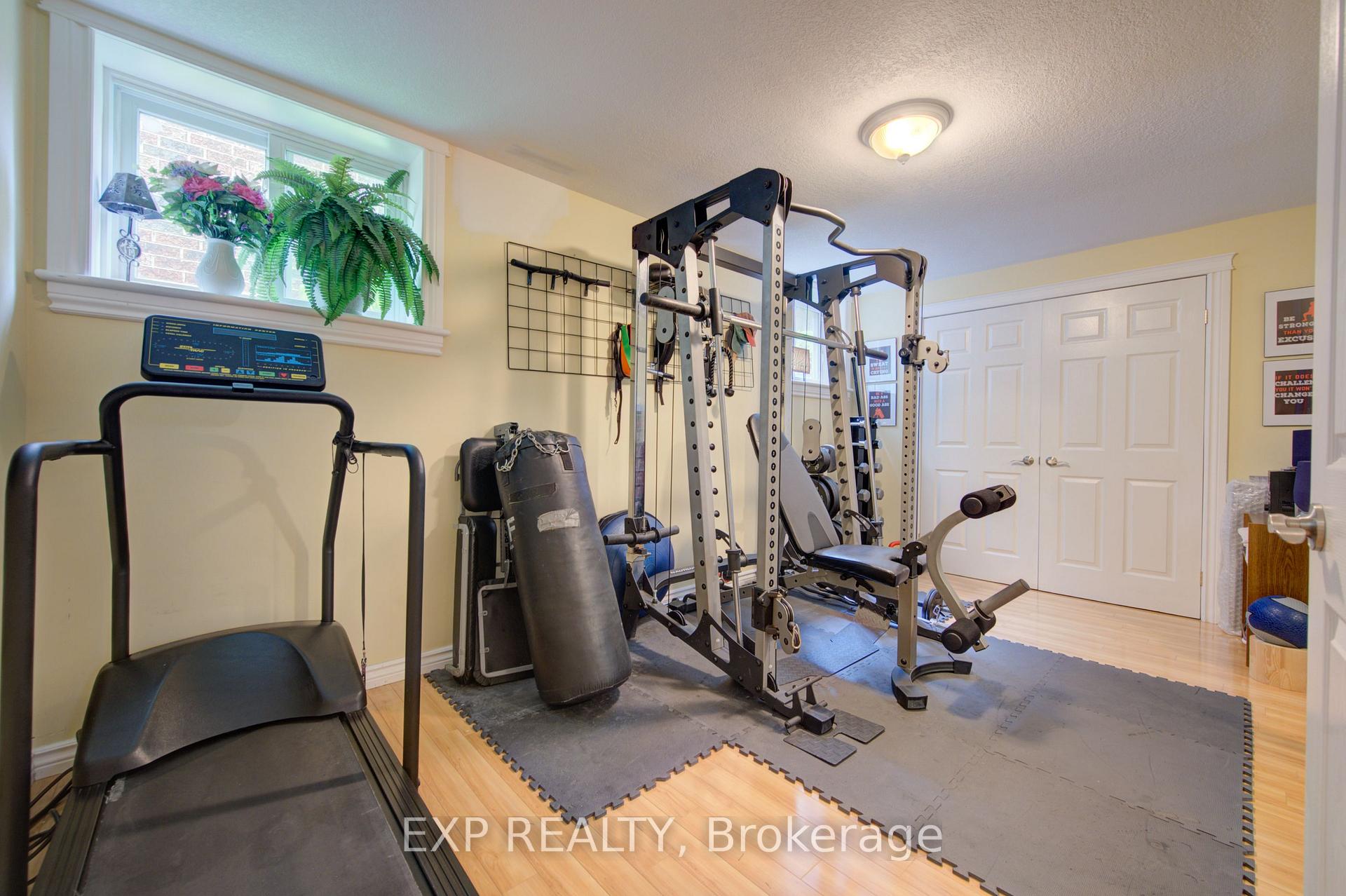 Photo 35 of 19 Bridleridge Street, Kitchener, Doon South — HOMEH