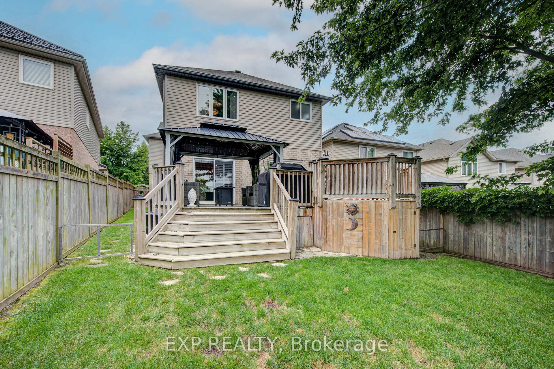 Photo 36 of 19 Bridleridge Street, Kitchener, Doon South — HOMEH