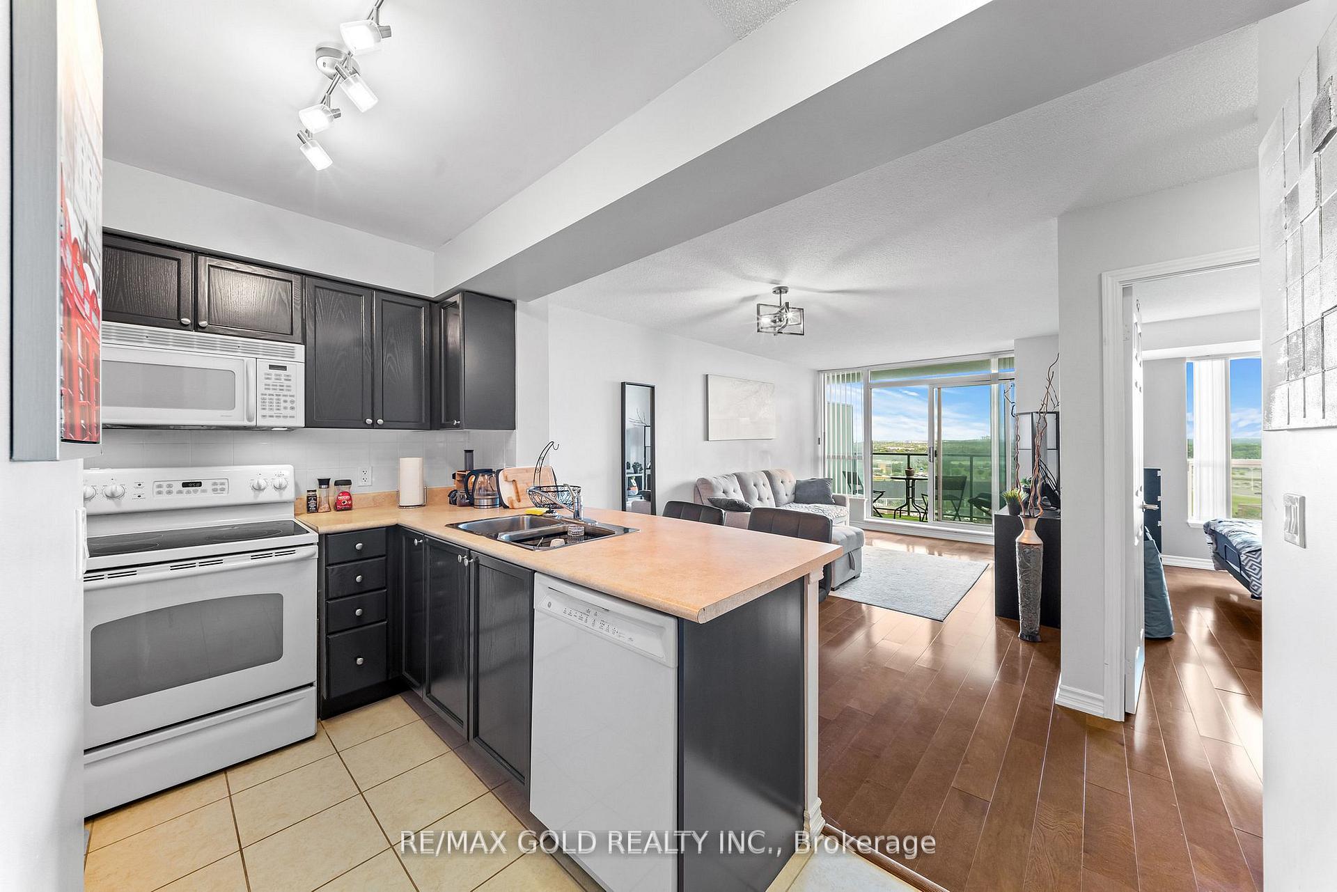 Photo 7 of Unit 1502, 4889 Kimbermount Avenue, Mississauga, Central Erin Mills — HOMEH
