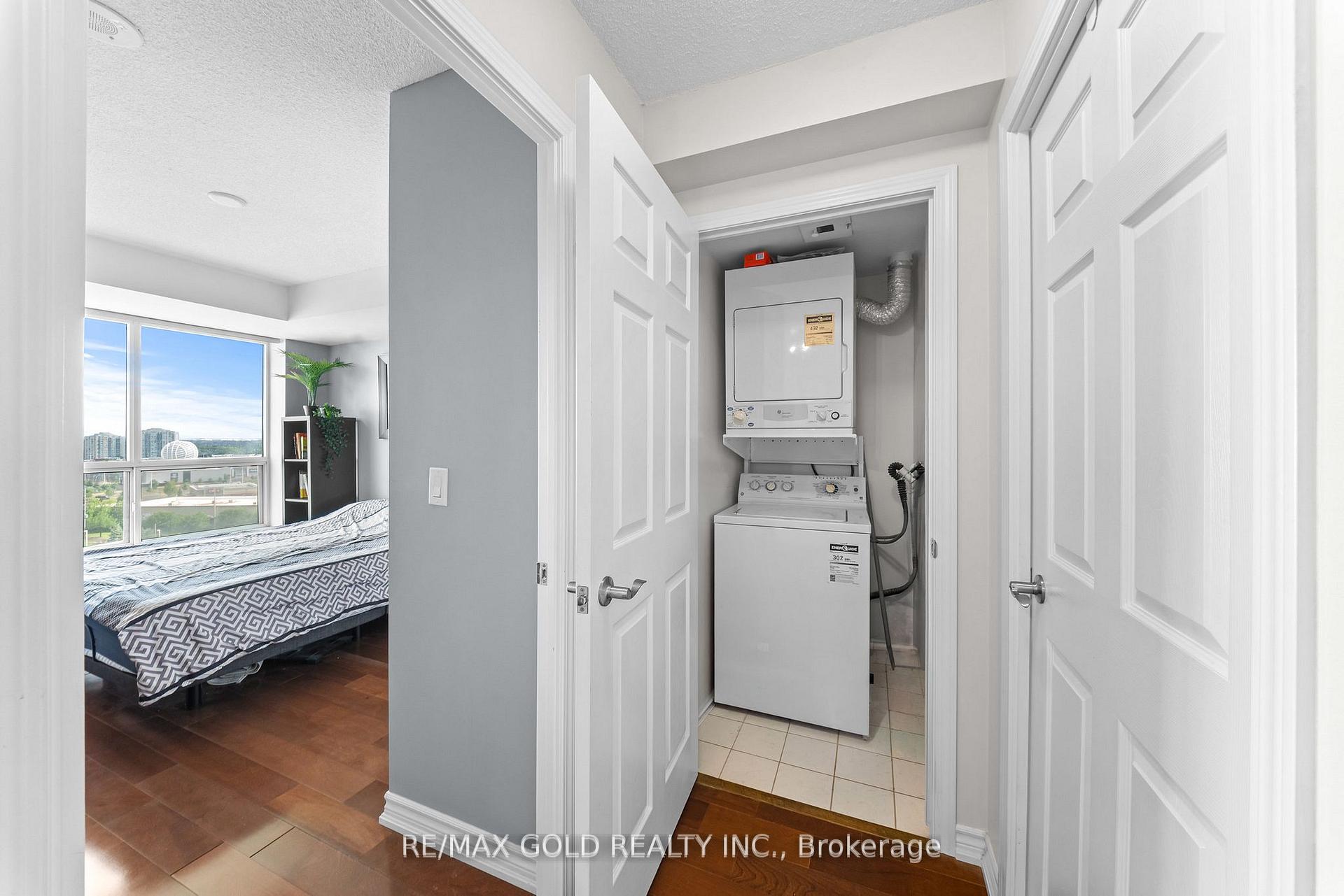 Photo 19 of Unit 1502, 4889 Kimbermount Avenue, Mississauga, Central Erin Mills — HOMEH