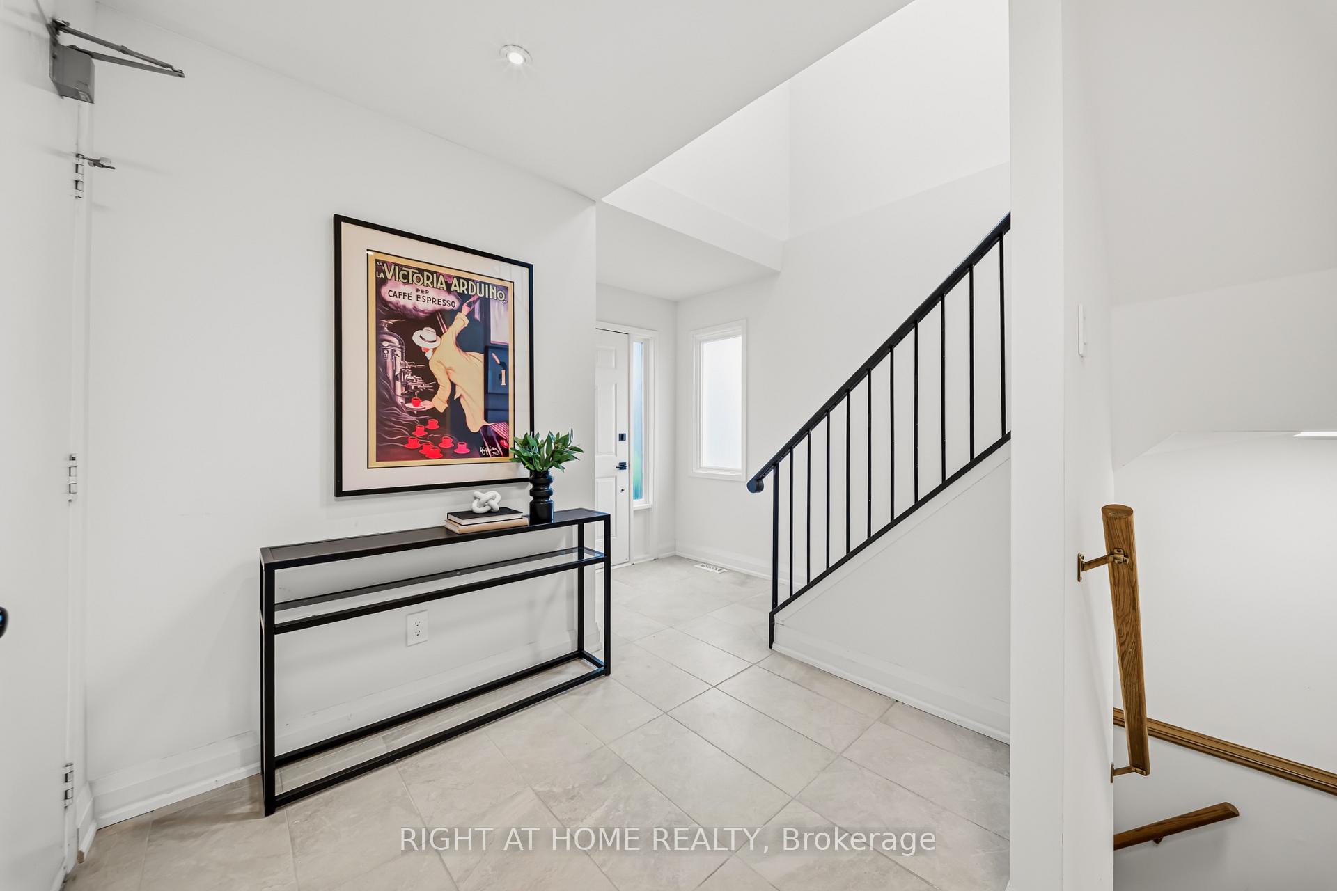 Photo 14 of Unit 19, 3079 Fifth Line W, Mississauga, Erin Mills — HOMEH