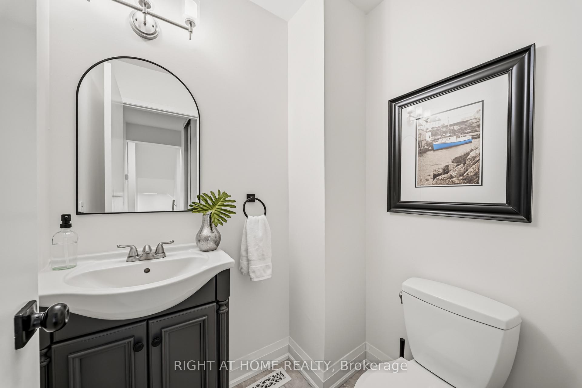 Photo 15 of Unit 19, 3079 Fifth Line W, Mississauga, Erin Mills — HOMEH