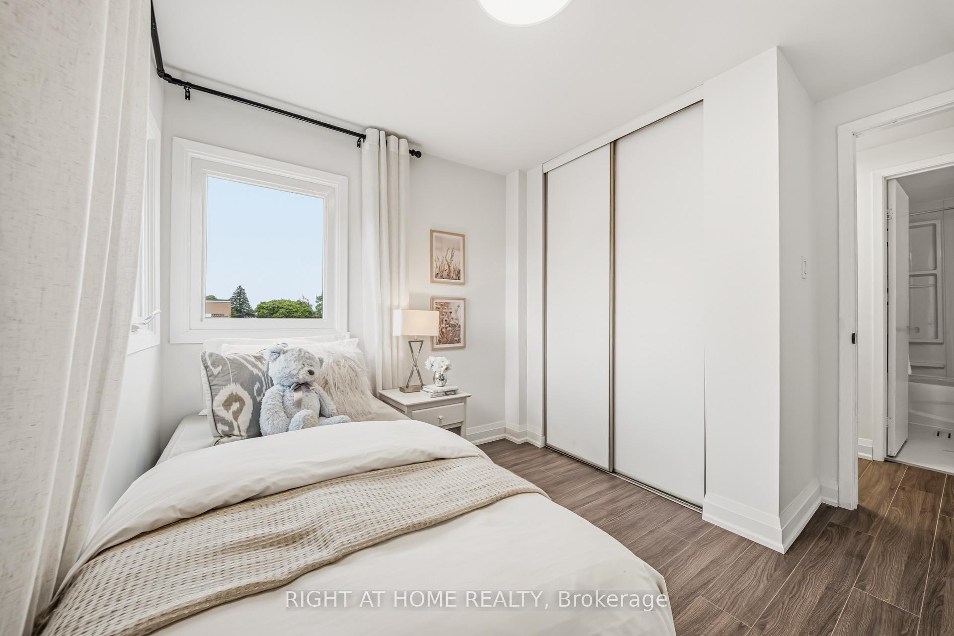 Photo 27 of Unit 19, 3079 Fifth Line W, Mississauga, Erin Mills — HOMEH